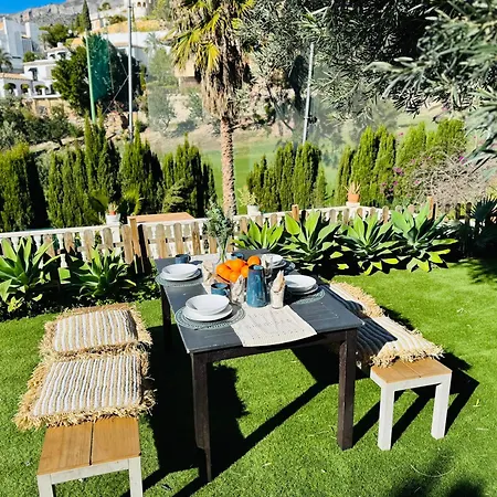 Spacious On Golf Course * אלתיאה