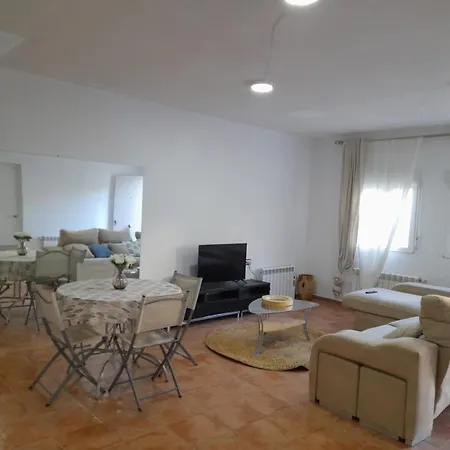 シャレー Spacious On Golf Course