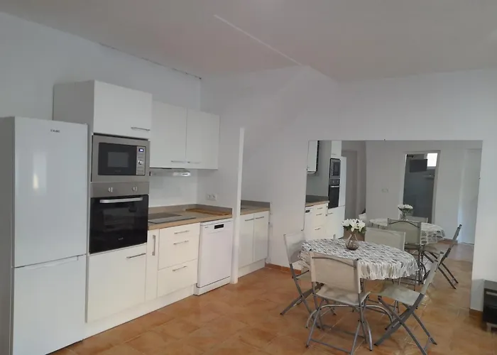 Spacious On Golf Course *